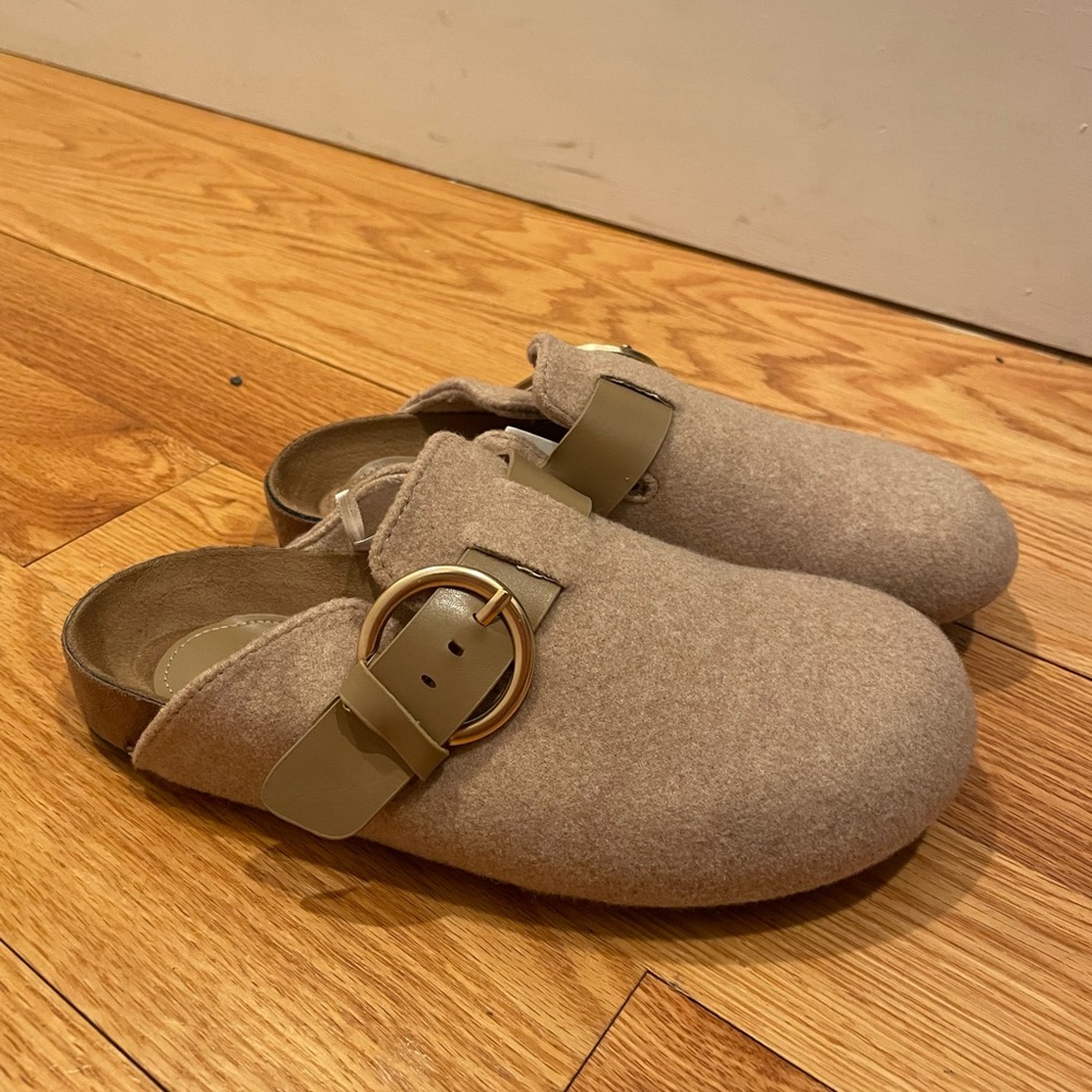 H&M Clogs